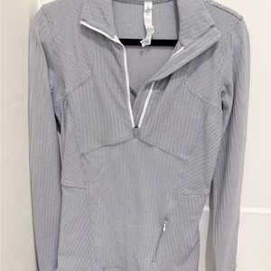 Lululemon Athletica Gray Herringbone Pullover